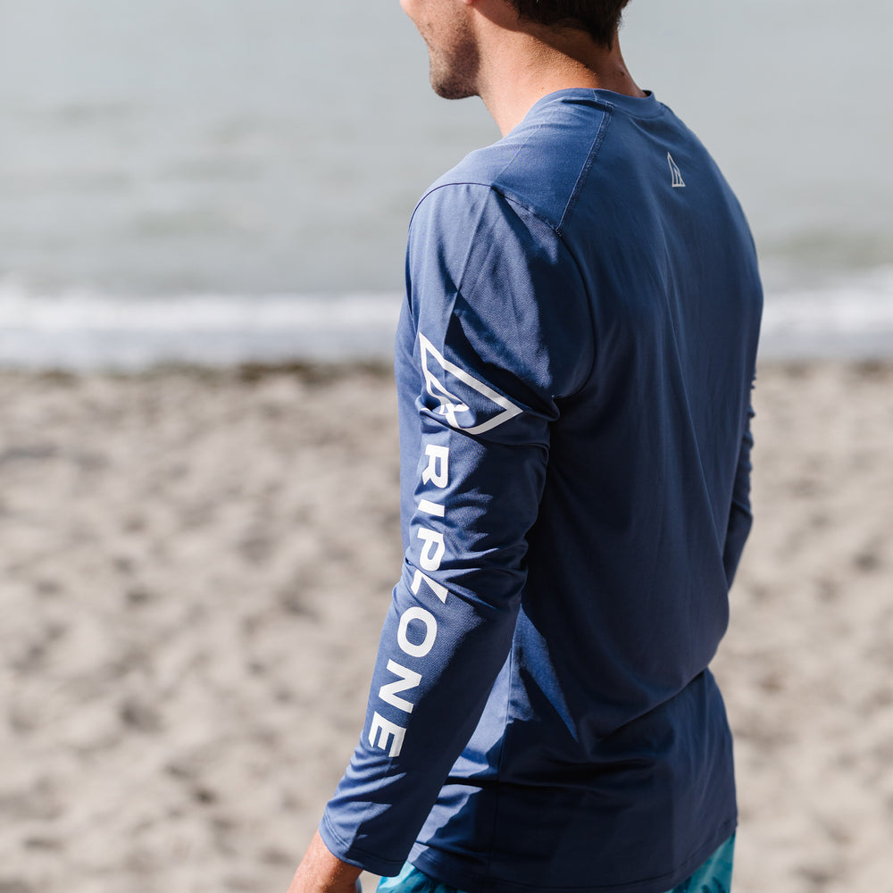
            
                Load image into Gallery viewer, Ripzone Men&amp;#39;s Laine Long Sleeve Rashguard - Blue
            
        